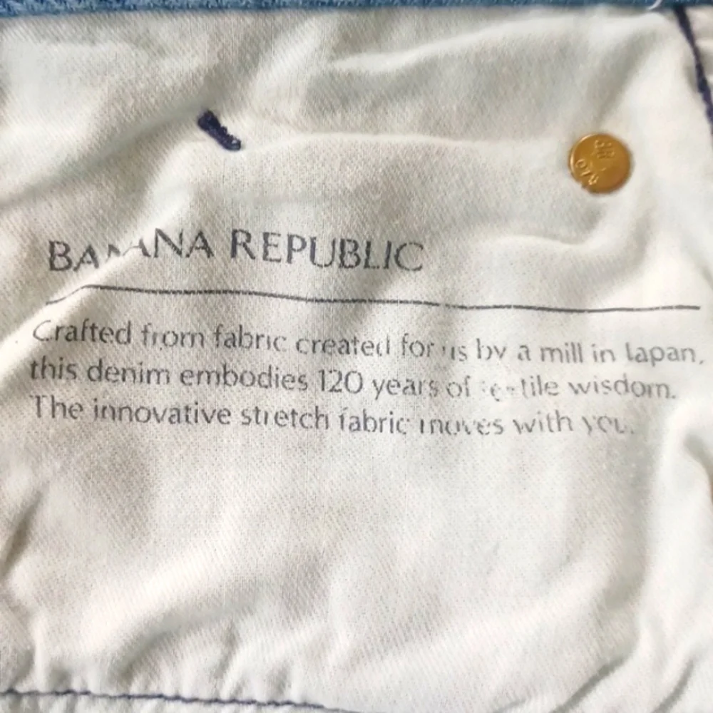 Banana Republic,  The Traveler, Blue Distressed, Slim Denim Jeans